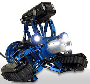 Tracked inspection robot - Versatrax Vertical Crawler™ - Inuktun InCommand Robotics LLC - with LED light / waterproof / vertical operation