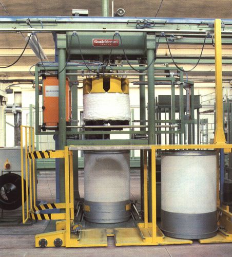 Hydraulic press - Valvan Baling Systems NV - forming / cans / automatic