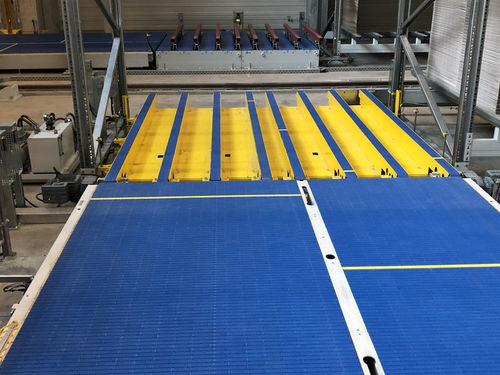 Chain conveyor - MINDA Industrieanlagen GmbH - horizontal / storage / for cardboard boxes
