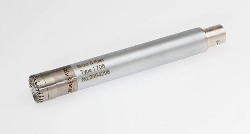 Measurement microphone - 4942 - Brüel & Kjaer - prepolarized / 1/2" / random incidence