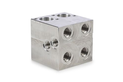 Metal milling machining - TORNERIA NICOLETTI SRL - automotive / medical / industrial