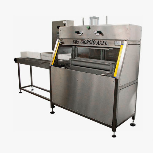 Single station molding machine - Fava Giorgio Axel s.r.l. - for food products / automatic