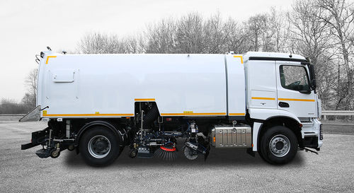 Truck-mounted sweeper - VS9  - BROCK Kehrtechnik GmbH - hydraulic / street / dust