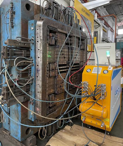 Compressed air cleaning machine - CMG-30 - SXKH GLOBAL - water / automatic / mold