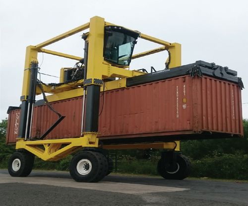 Container handling straddle carrier - AGILIFTER - AMLIFT - rubber-tired