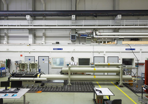 Simulator for aeronautical applications - HyperG - Instron - for automotive applications / for crash tests