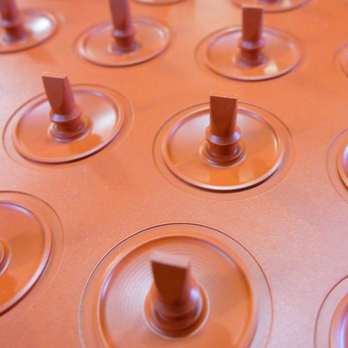 Open die stamping - Helvoet Rubber & Plastic Technologies B.V. - plastic / automotive / ISO 9001
