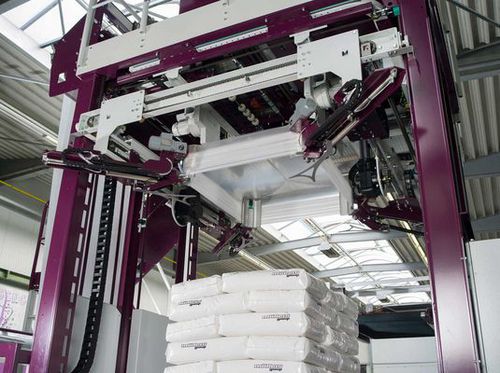 Automatic hooding machine - HSA-Vario - Möllers - stretch film / bag / for building materials