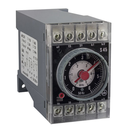 Electromechanical timer S45 ELETTROMECCANICA CDC s.r.l. DIN rail