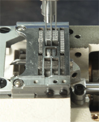 Cylinder bed sewing machine - HW782T-01X356 - Hikari