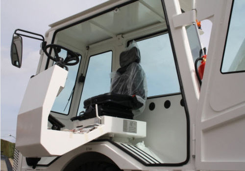 Concrete mixer truck - Huron 40 - M. LORENZANA S.L. - diesel