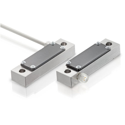 2 screws strain sensor - X-113-8 - X-Sensors AG - for dynamic applications / flat / high dynamic range
