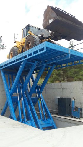 串联式升降机表