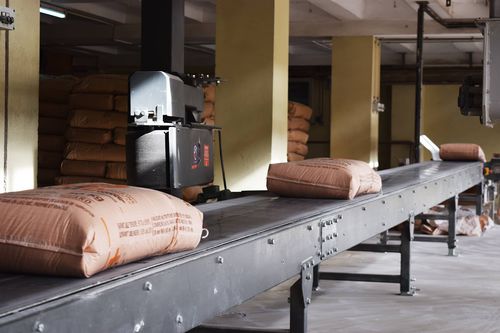 Bag conveyor - SAUTEC - belt / handling / stacking