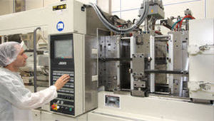 Multi-component plastic injection molding - MORA - thermoplastic / technical parts / medical
