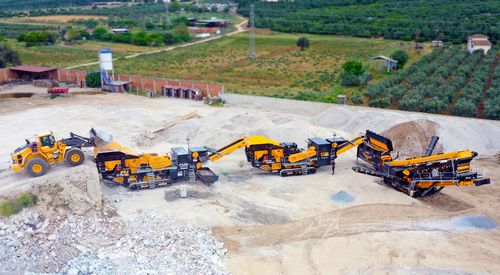 Mobile crushing and screening plant - Fabo Crushing Screening & Concrete Plants - jaw / crawler / stone