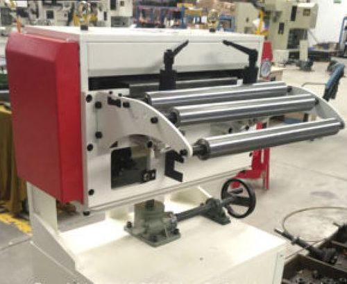 Pneumatic feeder - RNC-500B - Shenzhen Hong-Er Machine Equipment Co.,Ltd - coil / sheet / servo-controlled