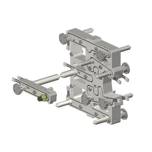Stack mold hot half - MASTIP Technology Europe