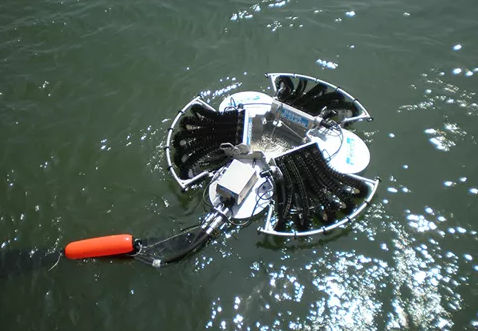 Oil skimmer - Giant Octopus - DESMI Pumping Technology A/S - belt / surface