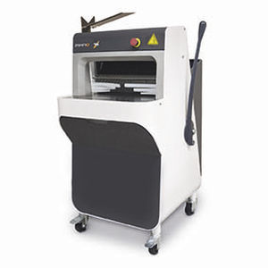 Semi-automatic industrial bread slicer - MANO - Sinmag - continuous band blade / compact / baguette