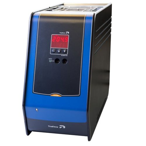 Temperature calibrator - Traqc-3 LL - Tradinco - for temperature sensors / for electrical measuring instruments / portable