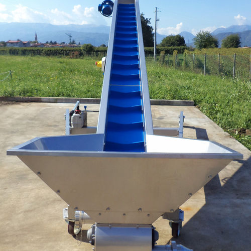 Hinged belt conveyor - NU series - Favrin S.r.l. - inclined / tubular / transport