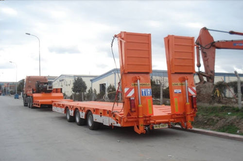 Platform trailer - ThorTrailer - for industrial materials / 3-axle / towed