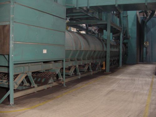 Vibrating conveyor - General Kinematics - natural frequency / horizontal / handling