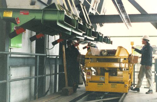 Vibrating feeder - General Kinematics - machines / automatic