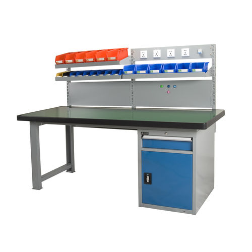 机械组装工作站