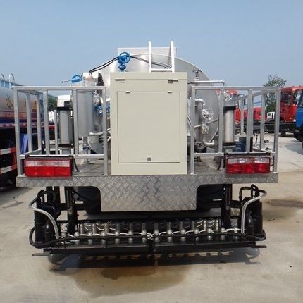 Transport tanker - DFRC 5T  - CLW GROUP - sprayer / 3-axle / diesel engine