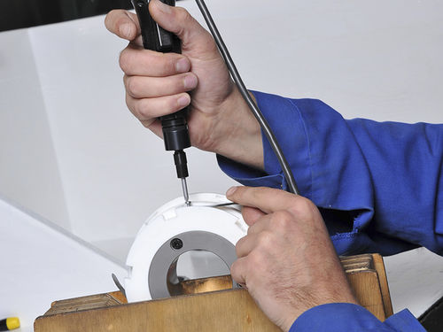 为电子工业装配