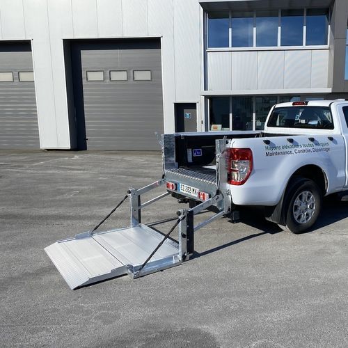 Standard lift gate - DH-P3 series - Dhollandia - foldable / for vehicles / for gas bottles