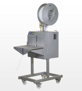 Strapping machine for the harshest off-road environments - 2400 - Reisopack - semi-automatic / for boxes / meat