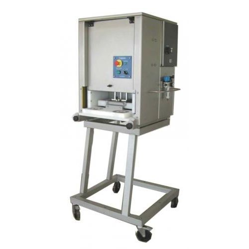 Vegetable slicing machine - WEDGE 100 S - Forsfood Oy - semi-automatic