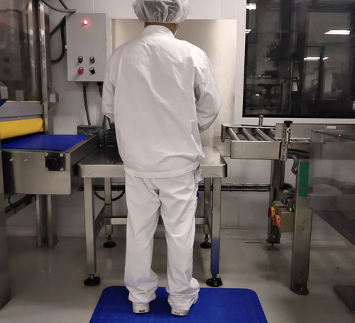 Anti-slip mat - Sani-Flex™ 526 - Justrite Safety Group - anti-fatigue / rubber / nitrile rubber