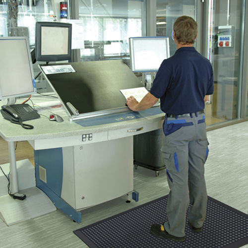 Anti-fatigue mat - 457 Skystep™ ESD - Justrite Safety Group - anti-static / bubble / rubber