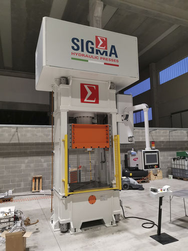 Hydraulic press - SIGMA PRESSE S.r.l. - compression / SMC molding / stamping