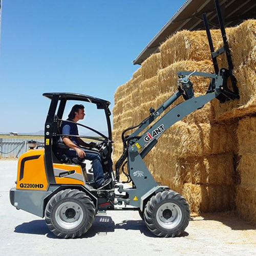 Wheeled loader - G2200 HD - TOBROCO - GIANT - articulated / compact