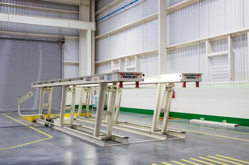 Lifting platform - Saur - for vehicles / hydraulic