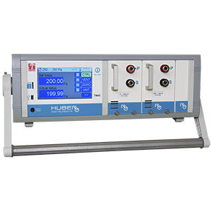 Pressure calibrator - TM40 - Huber Instrumente - voltage / current / automatic