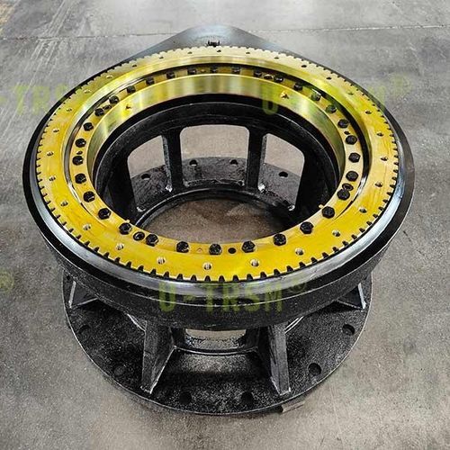 Slewing drive - S-II-O-0541 - Unique Transmission Equipment(Luoyang)Co., LTD