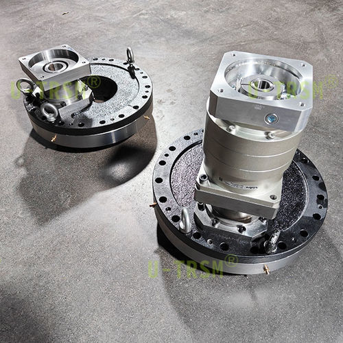 Slewing drive - S-Ⅰ-I-0311 - Unique Transmission Equipment(Luoyang)Co., LTD