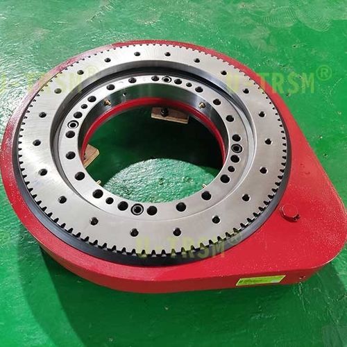 Slewing drive - S-I-O-0311 - Unique Transmission Equipment(Luoyang)Co., LTD