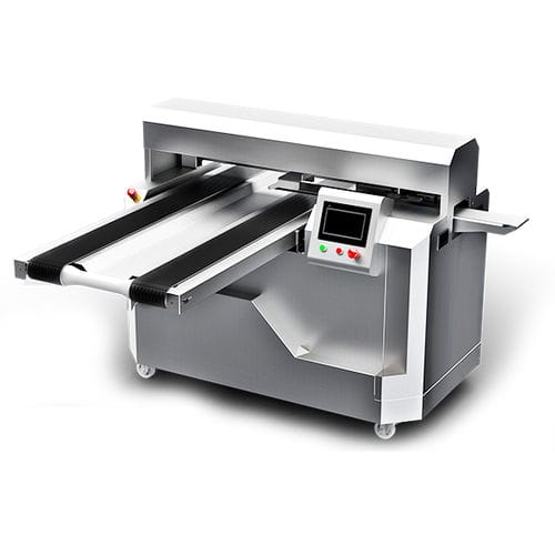 Automatic alignment system - TrayMak - TMAK Food Machinery INC.