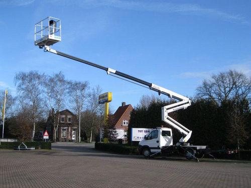 Tractor-mounted aerial work platform - SCA 24 - Safi Group srl - truck-mounted / electro-hydraulic / outdoor