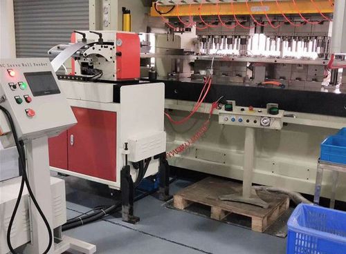 High-strength steel coil feeding line - Shenzhen Sunrui Machinery Co., Ltd. - for fine blanking / for the automotive industry / high thickness