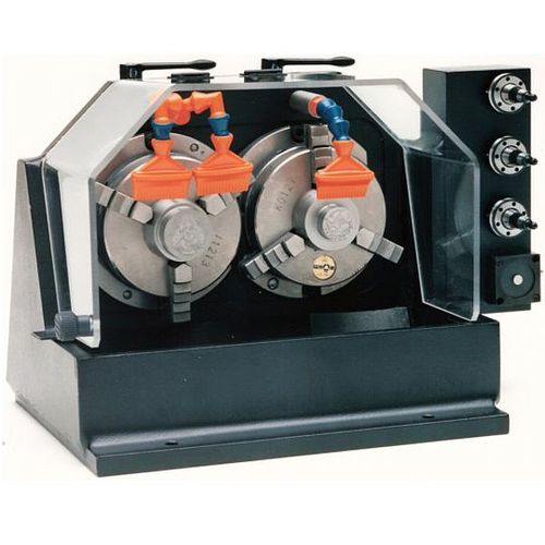 Horizontal clamping device - LANG