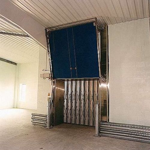 Vertical sliding door - MV1001K - DAN-doors - metal / for cold storage / industrial