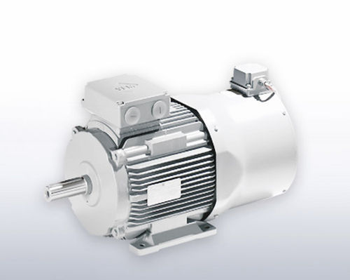 Synchronous motor - VEM motors - three-phase / 690 V / permanent magnet